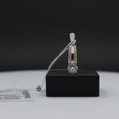 Ніжна срібна підвіска з фіанітами