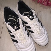 Футбольні кросівки .Відмінний стан,устілка 23см.