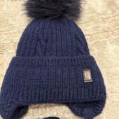Зимова тепла шапка