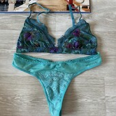 Мягкий бюстгальтер браллет и трусы