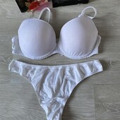 Белый брендовый бюстгальтер 75c и трусы