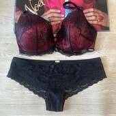 Очень красивый чёрный бюстгальтер 75e и трусы