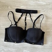 Красивый черный бюстгальтер 75c