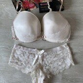 Гладкий брендовий бюстгальтер 75е и трусы
