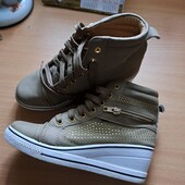 Черевики р.37 (24.0 см)