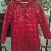 Яркое демисезонное пальто