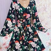 Шикарна Сукня з пояском. Нова.ог 86-90 укрп 50%