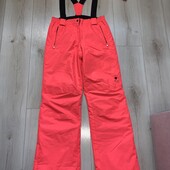 Новий стан.Напівкомбінезон,яскраві лижні штани.