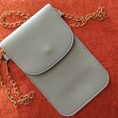 Чехол для телефона на цепочке. Новый.