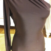 Розпродаж! Оригінальний асиметричний топ