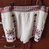 Легенькі шортики з вишивкою Р16