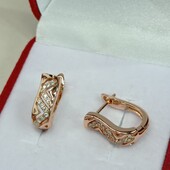 Очаровательные серьги с белыми фианитами.Позолота 585 пробы РО.