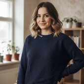 Жіночий светр