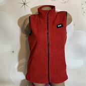 Флисовая жилетка размер с/м, состояние идеальное