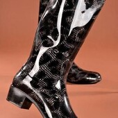 Жіночі високі силіконові гумові чоботи на блискавці.