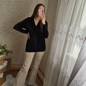 Шикарний, оксамитовий светрик v - виріз