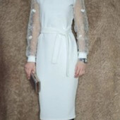 Стильна сукня міді