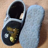 Дитячі фірмові тапули весна-літо . Розміри 22- 16 см