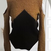 Светр з оголеними плечима розмір s m