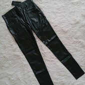 Эко кожа!!!!Брюки в темно-зеленом цвете