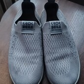 Розпродаж речей для підлітка