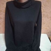 Фірмовий светрик-гольф,розмір S/M