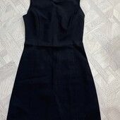 Платье черное, узкое, без рукавов