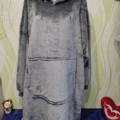 Шикарний, теплющий плед- халат, без сліду ношення