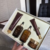 ❄️ скляні баночки ! 35+ омолоджуючий та зволожуючий набір для обличчя ebug caviar з чорною ікрою.