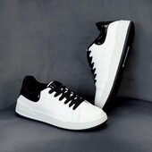 Легенькі класичні кеди