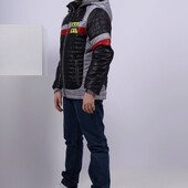 Легкая и теплая куртка, одна на выбор