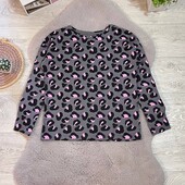 Стильний лонгслів , стан як новий