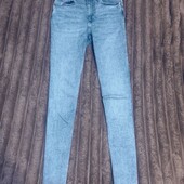 Дуже класні , фірмові джинси , тягнуться ,розмір eur36