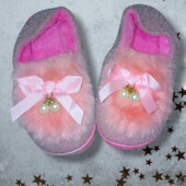 Гарні теплі тапки в наявності 32/33розмір якість гарна