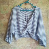 Вкорочена блузка.