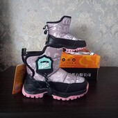 Дутіки на дівчинку 28-31р нові