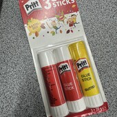 461. набір із трьох клейових олівців Pritt, що містить два класичні білі та один із блискітками.