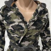 Новий завіз Тепленька мякусенький халатик у ідеальному стані 11-12 років є заміри