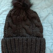 Нова тепла жіноча шапка, добре тягнеться