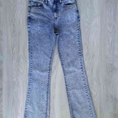 Prettylittlething стильные джинсы высокая посадка!!! низ клёш!!! размер S М