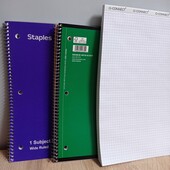 Лот великих зошитів та блокнот в клітинку.