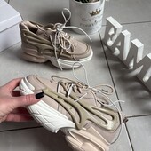 ❄️ Актуальні круті кросівки. В коробці є пильнийчки