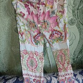 Zara m, віскозні вкорочені штанці