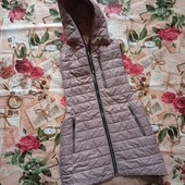 Желетка подовжена в кольорі св мокко, розмір 46