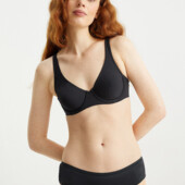 Арт.1345 бюстгальтер жіночий чорний м'яка чашка на кісточках від c&a євро 85С.