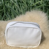 Нова якісна тендітна косметичка The Garden Collection Boots висота 11см. довжина 16см ширина 4,5см