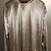 Блузка нарядная бархатная.