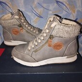 Ботинки.р.р.36.стелька 22 см.в отличном состоянии.Оригинал!
