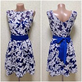 Красива сукня з поясом