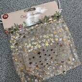 744. набір із 5 подарункових мішечків з органзи із золотими зірочками.